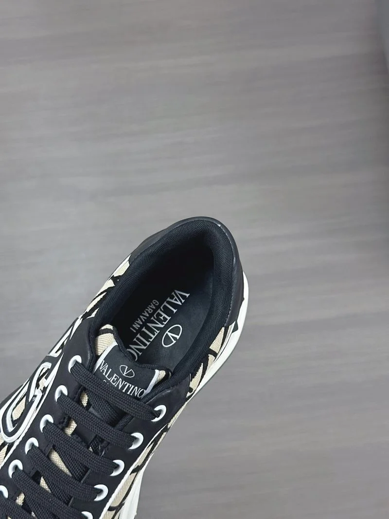 EasyMatch Valentino Rockrunner Shoes 36889