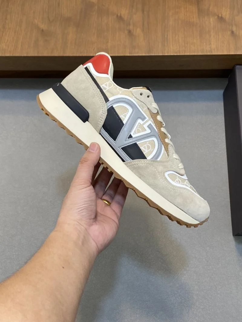Tailored Valentino Rockrunner Shoes 36885