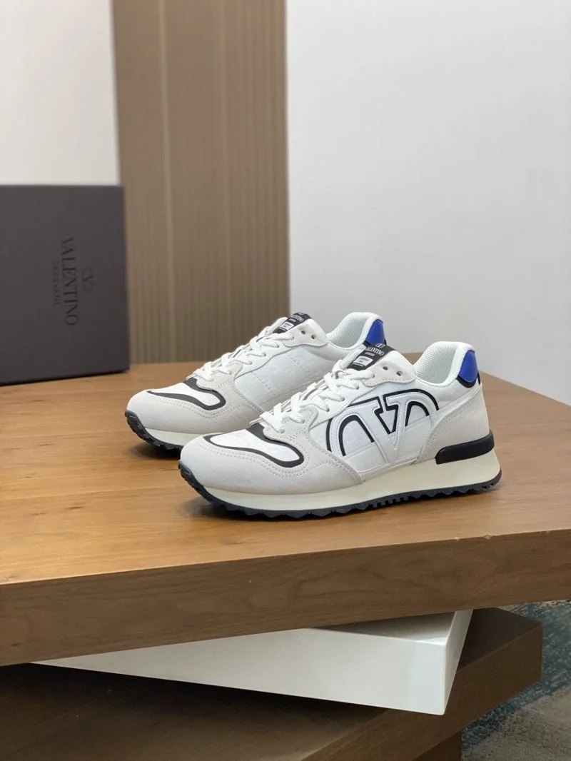 Elegant Valentino Rockrunner Shoes 36887