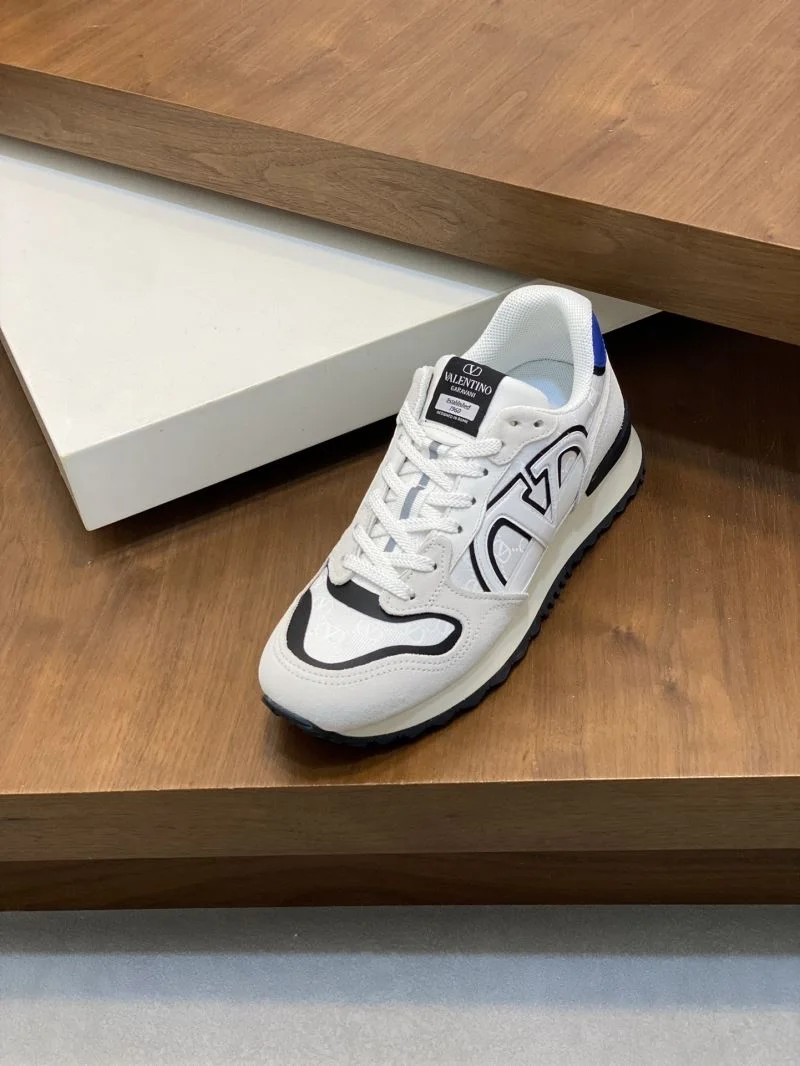 Elegant Valentino Rockrunner Shoes 36887