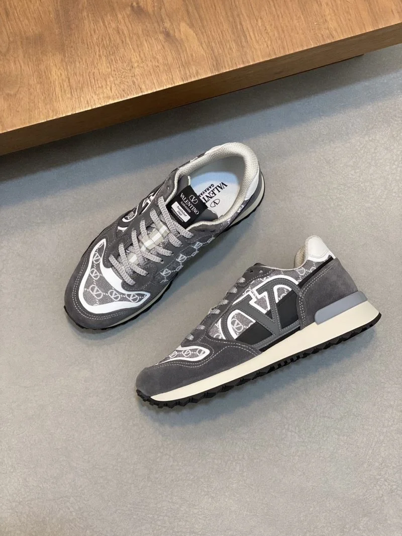 DailyWear Valentino Rockrunner Shoes 36884