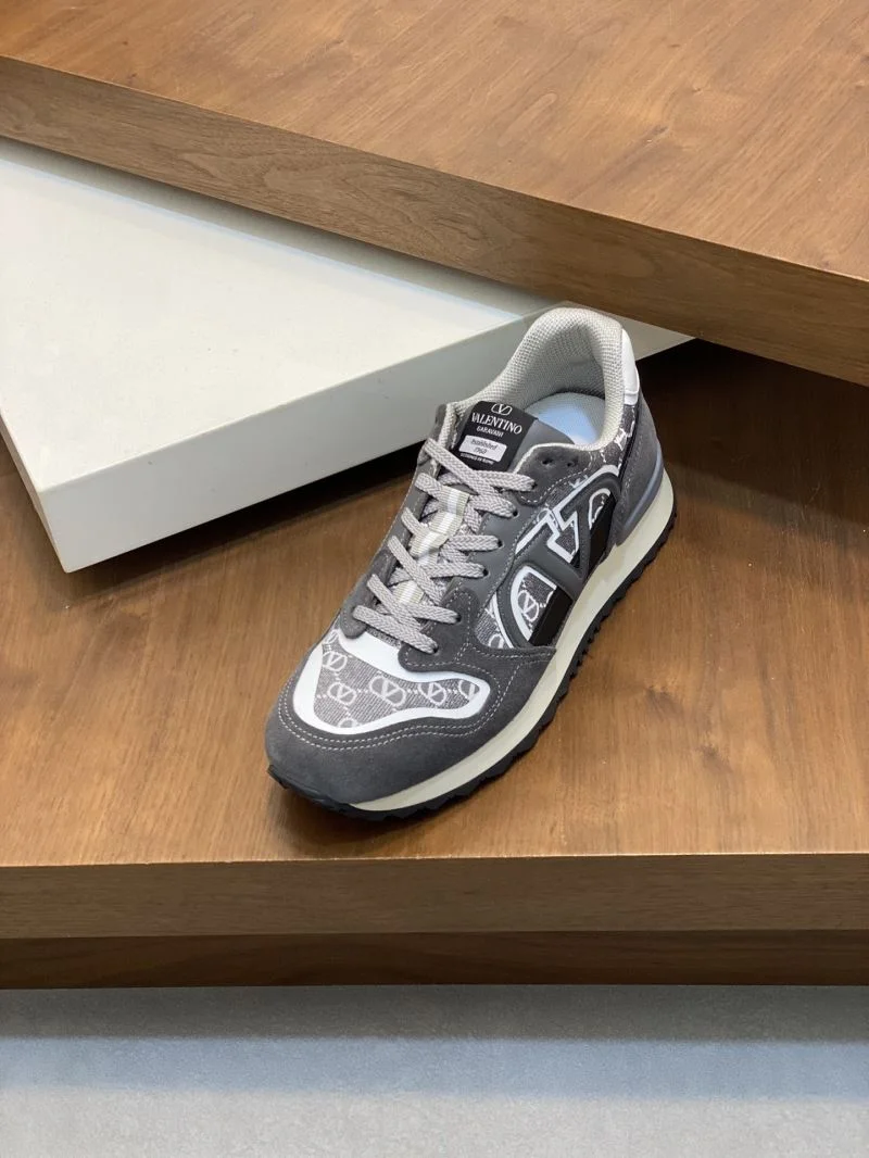 DailyWear Valentino Rockrunner Shoes 36884