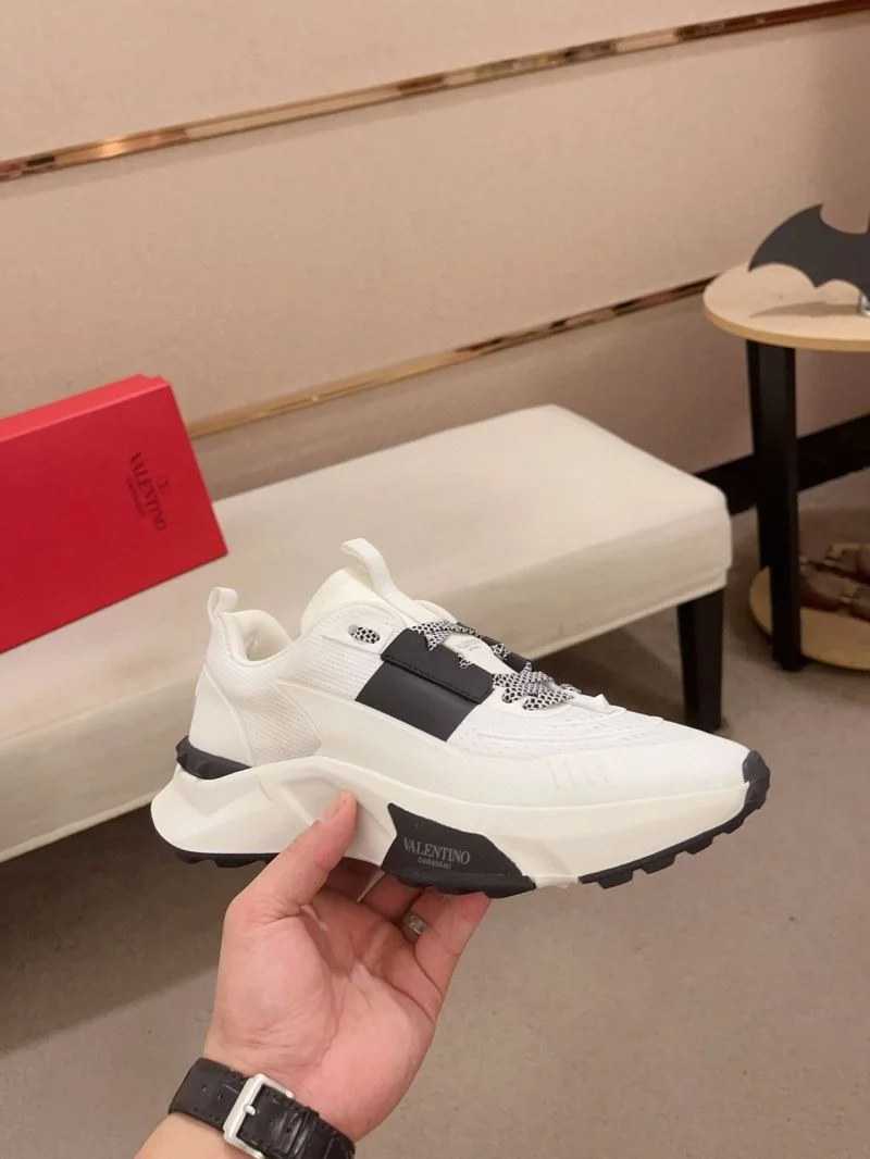 Stretchable Valentino Rockrunner Shoes 36878
