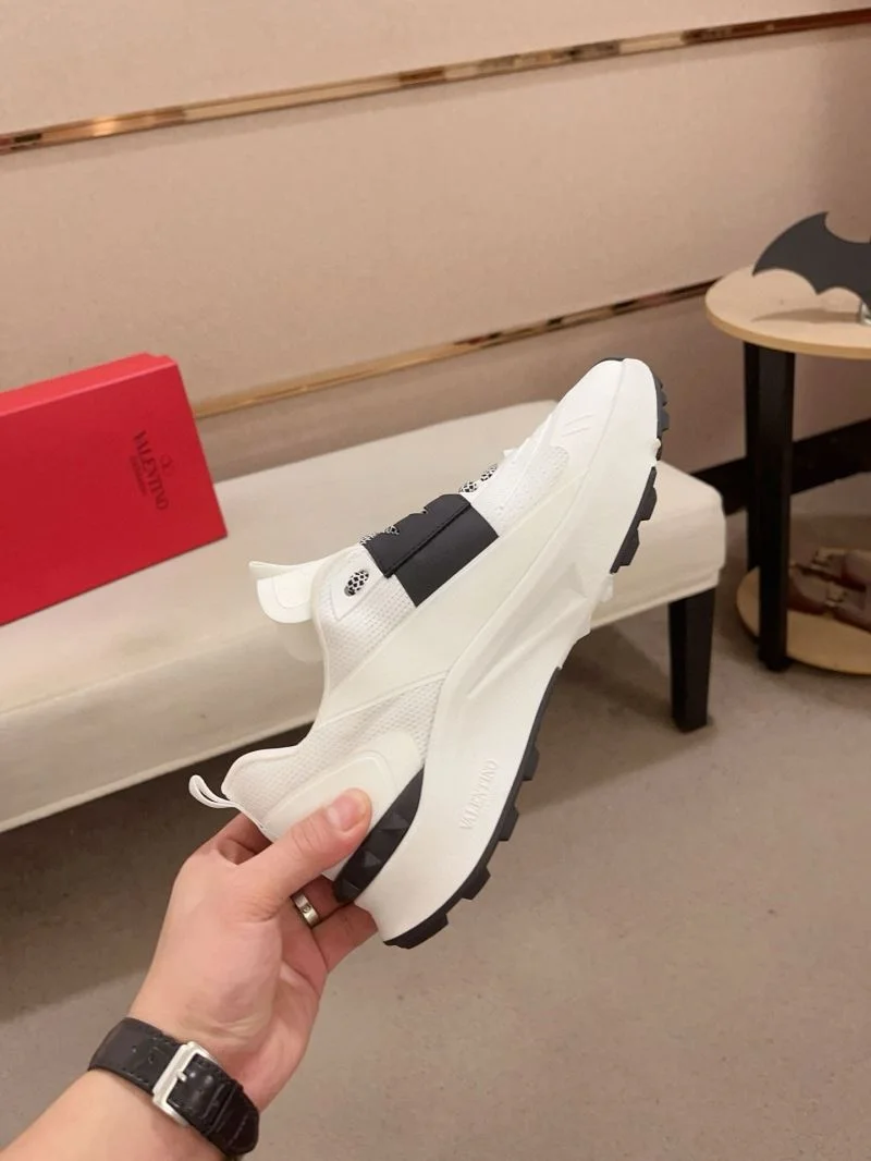 Stretchable Valentino Rockrunner Shoes 36878