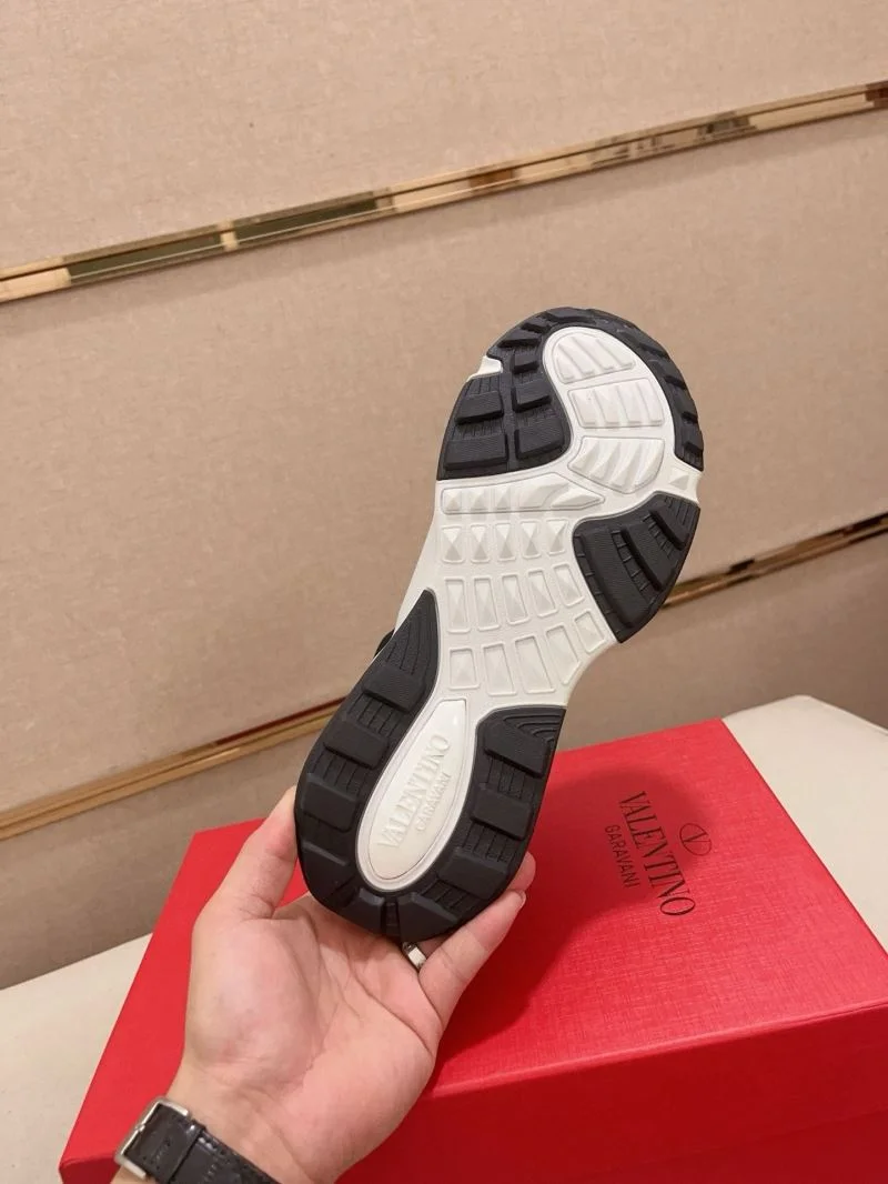 Stretchable Valentino Rockrunner Shoes 36878