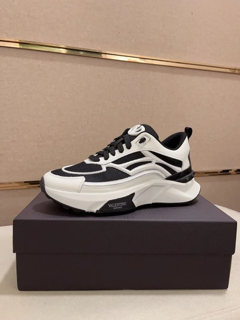 QuickDry Valentino Rockrunner Shoes 36861