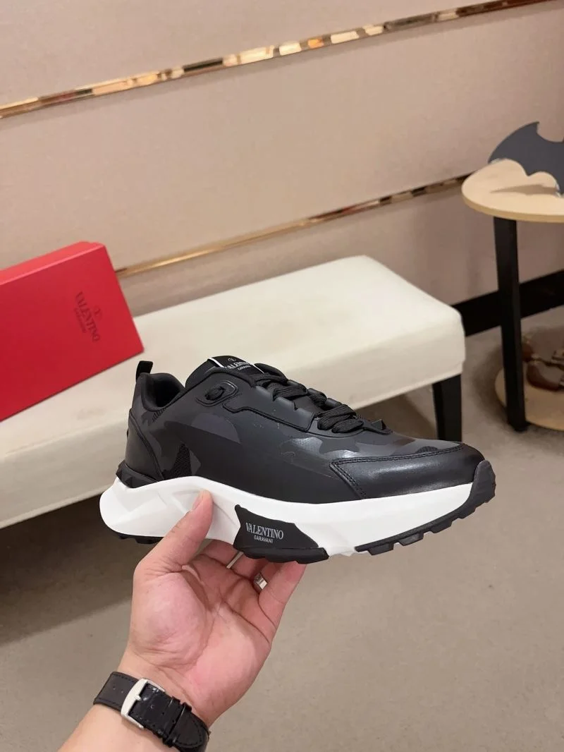 WaterResistant Valentino Rockrunner Shoes 36877