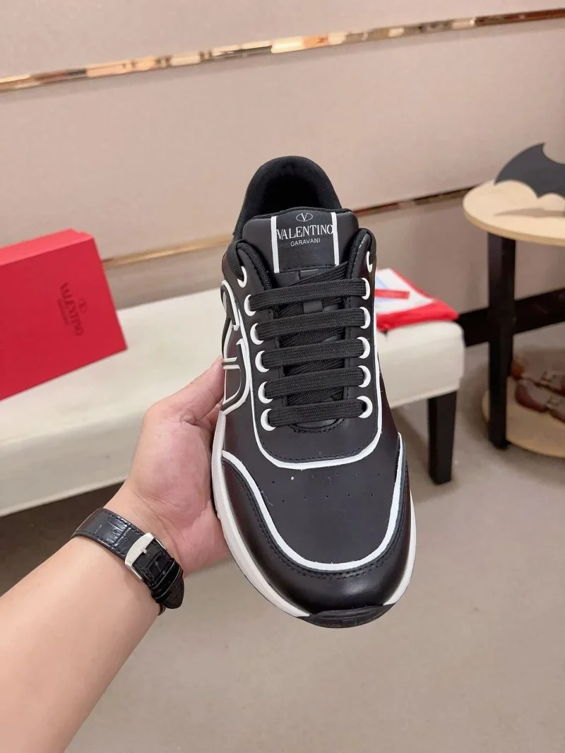 Valentino Rockrunner Shoes Fashionable 36864