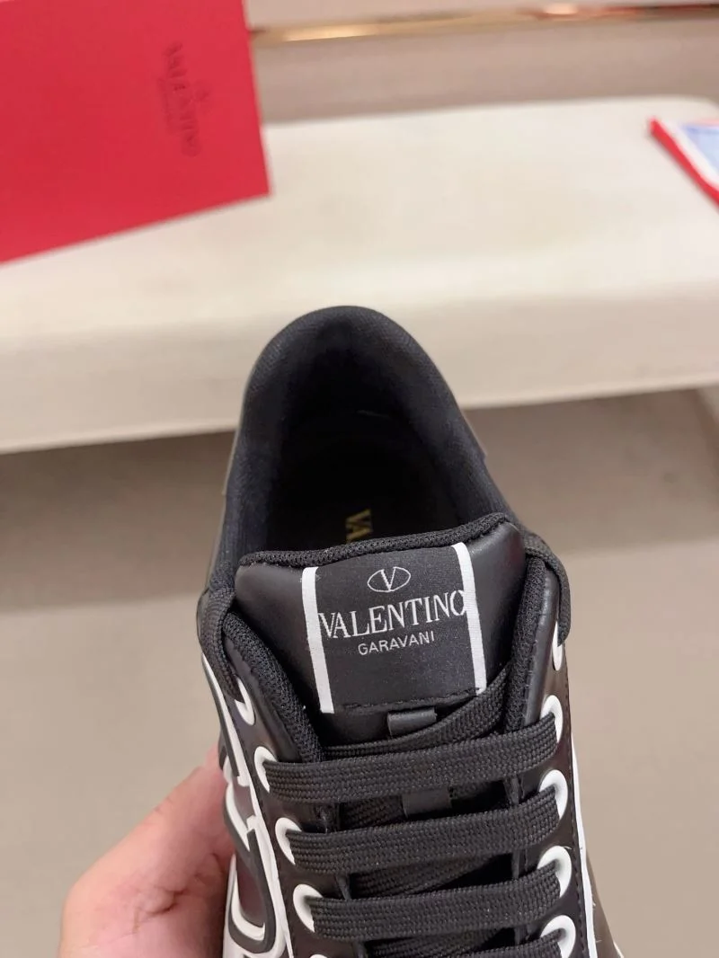 Valentino Rockrunner Shoes Fashionable 36864