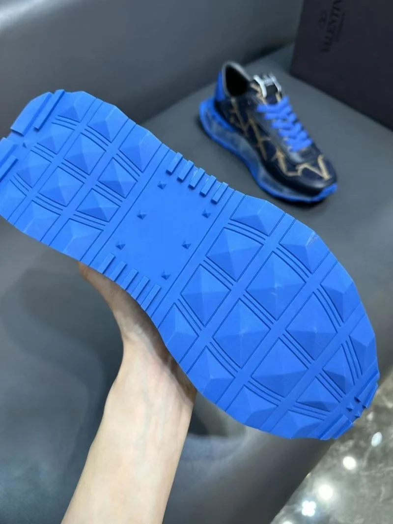 Valentino Rockrunner Shoes Trendsetting 36848