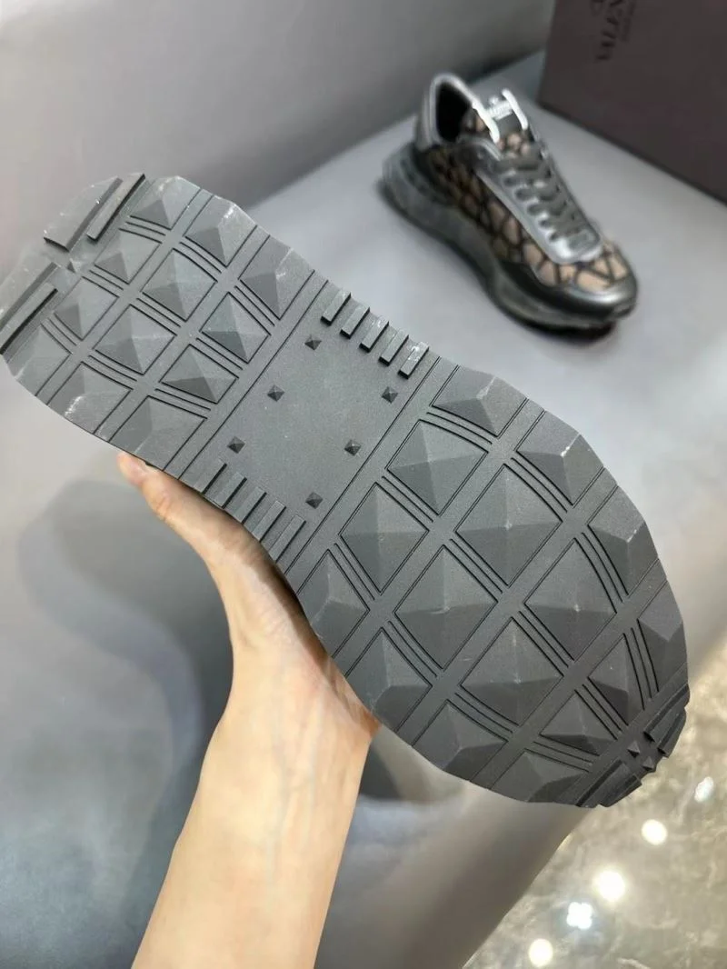 Valentino Rockrunner Shoes SoftTouch 36853