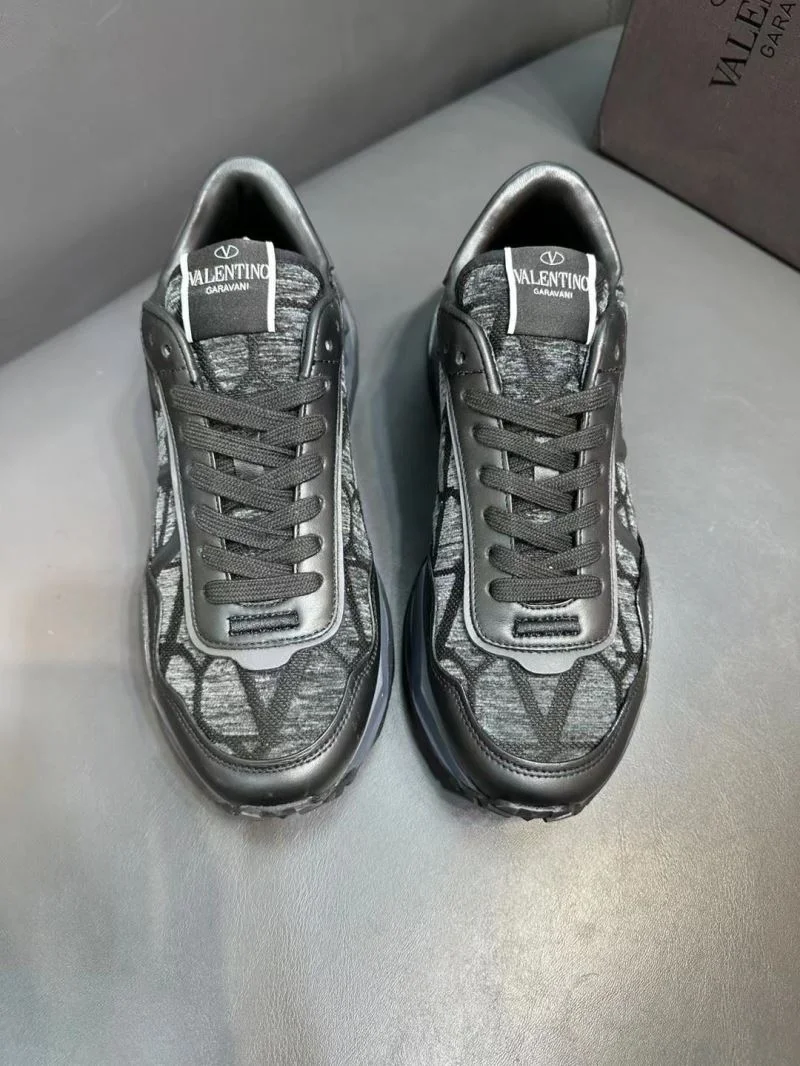 Resilient Valentino Rockrunner Shoes 36846