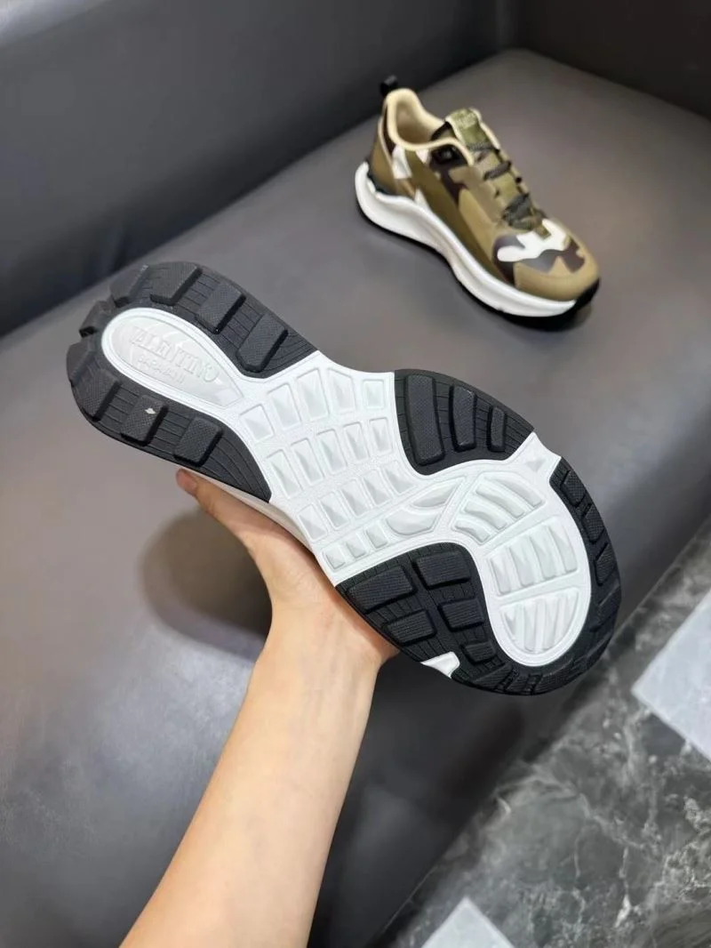 SunProtective Valentino Rockrunner Shoes 36828