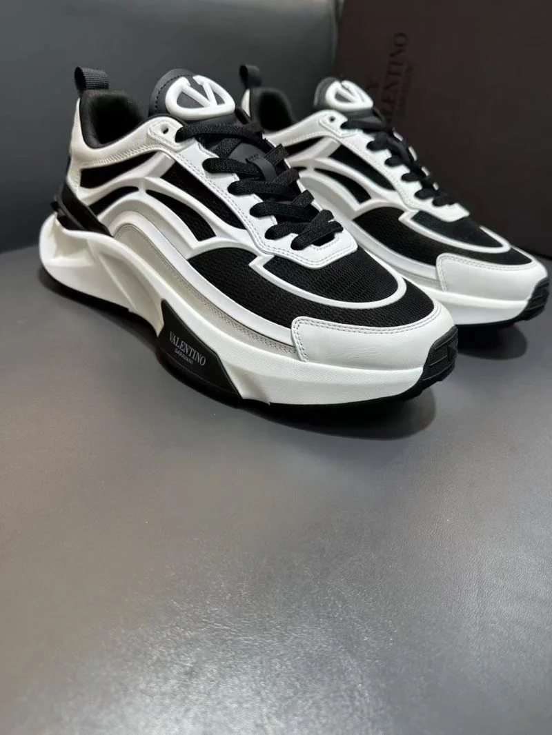 SunProtective Valentino Rockrunner Shoes 36819