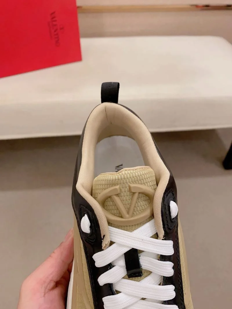 Tailored Valentino Rockrunner Shoes 36832