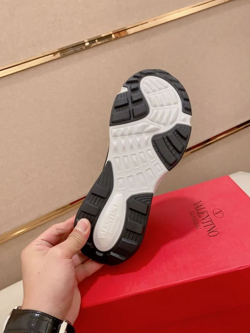 Tailored Valentino Rockrunner Shoes 36832