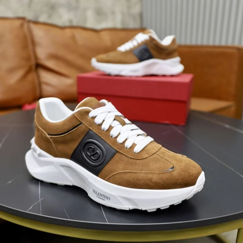 Youthful Valentino Rockrunner Shoes 36842
