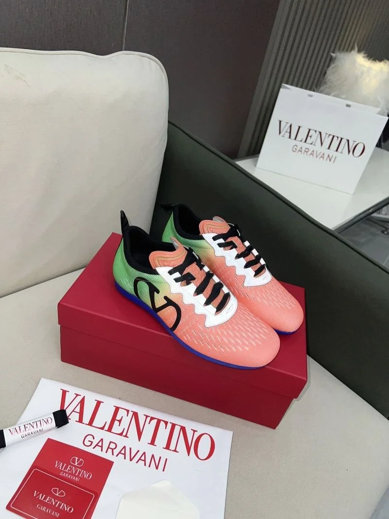 Effortless Valentino Rockrunner Shoes 36164