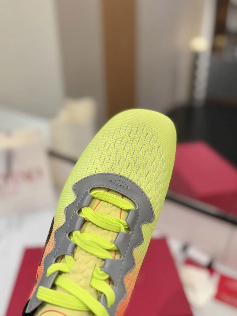 FreshLook Valentino Rockrunner Shoes 36142