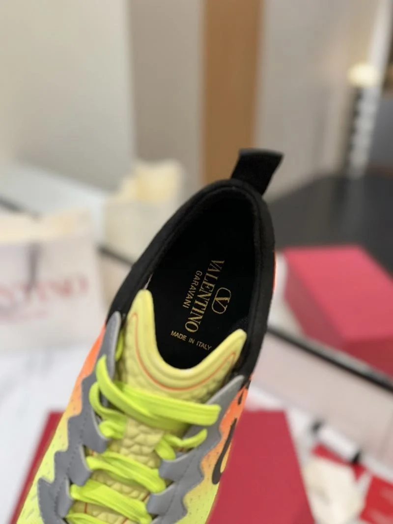 FreshLook Valentino Rockrunner Shoes 36142