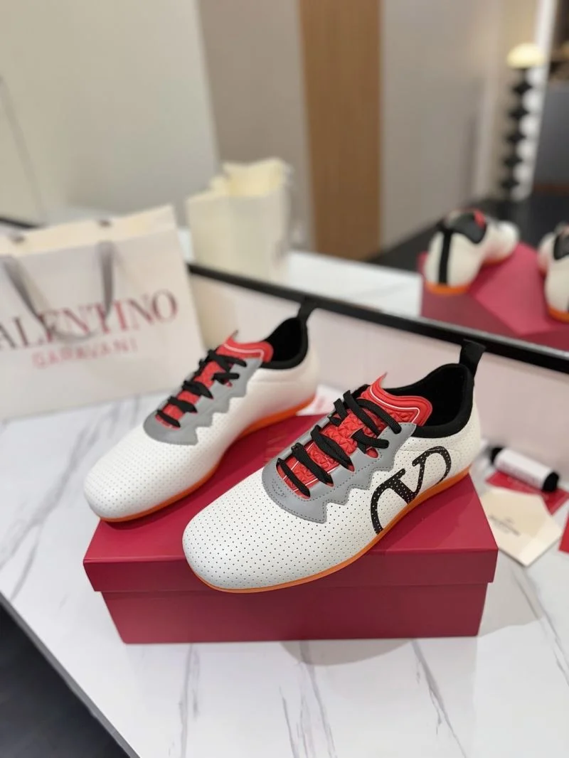 Unisex Valentino Rockrunner Shoes 36139