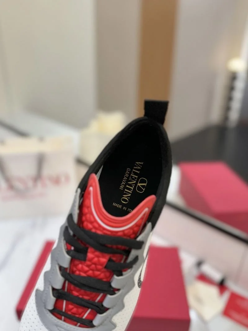 Unisex Valentino Rockrunner Shoes 36139
