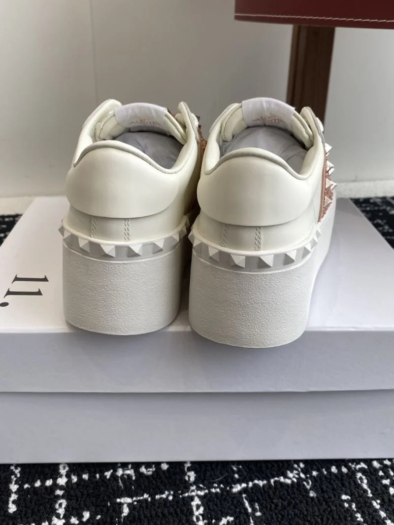 Valentino Rockstud Untitled Shoes Durable 36137