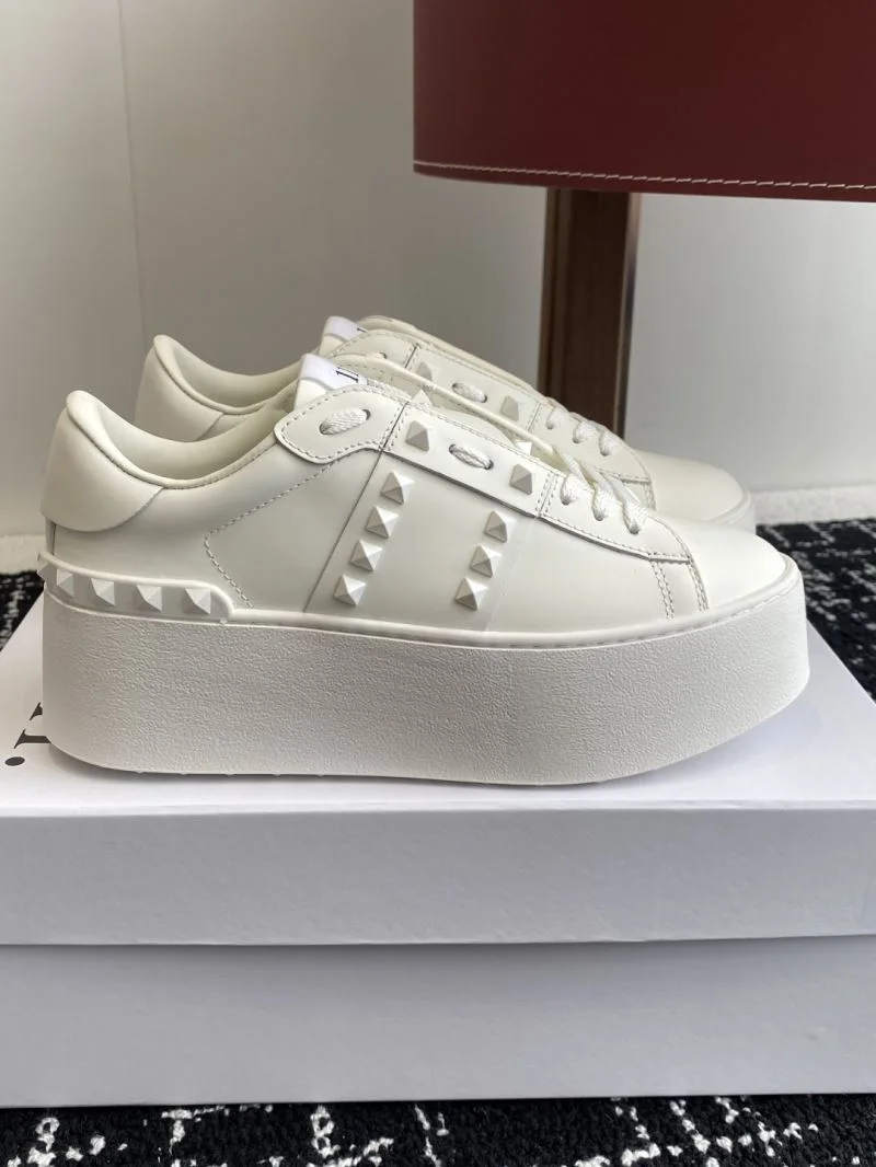 WaterResistant Valentino Rockstud Untitled Shoes 36138