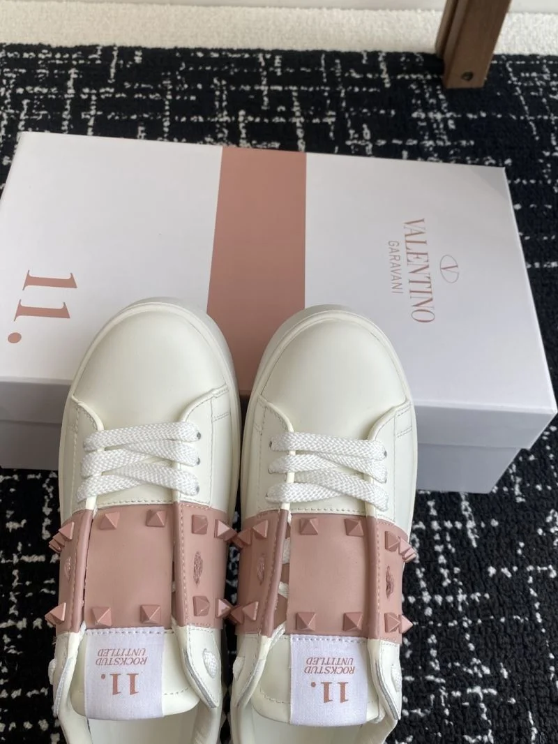 FashionForward Valentino Rockstud Untitled Shoes 36140