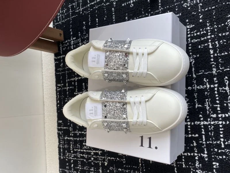 SoftTouch Valentino Rockstud Untitled Shoes 36134
