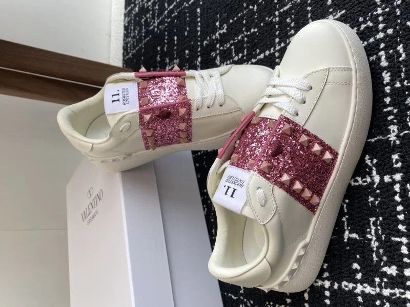 ComfortFit Valentino Rockstud Untitled Shoes 36131
