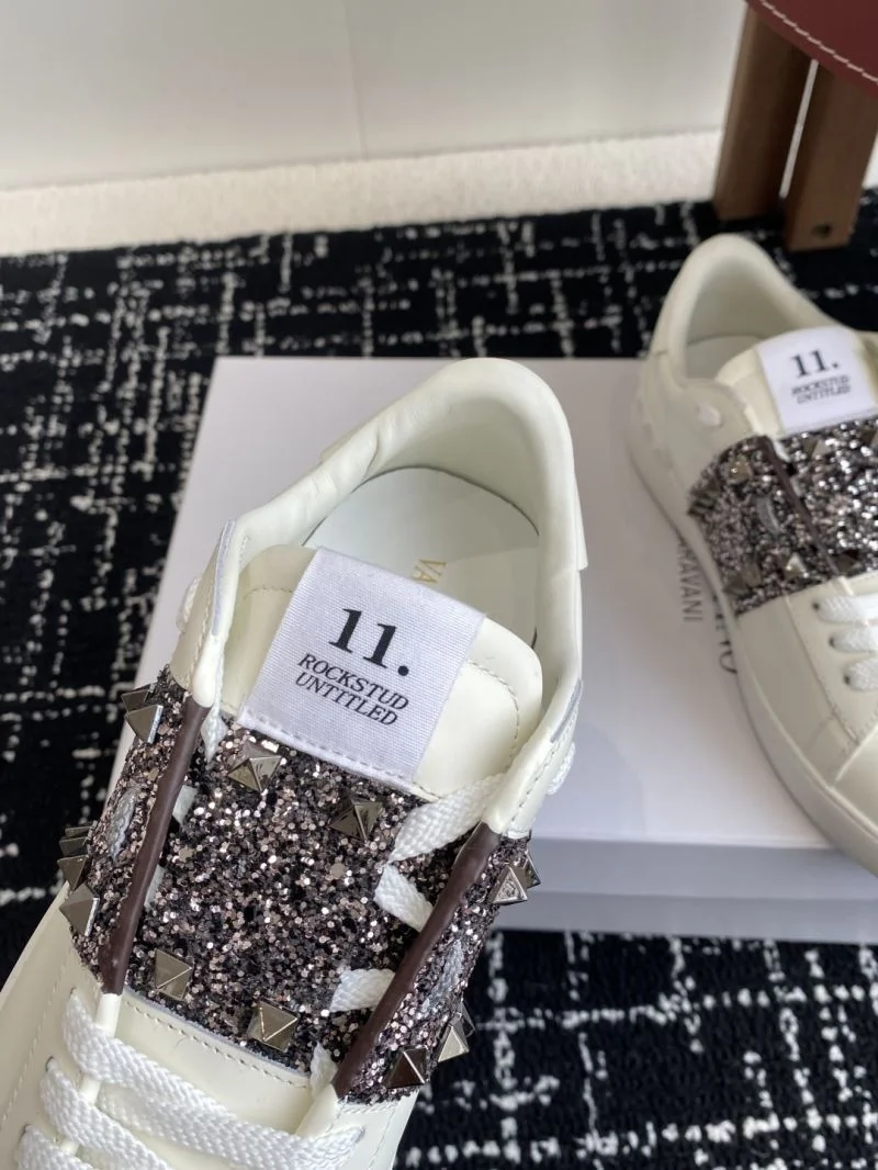 UrbanStyle Valentino Rockstud Untitled Shoes 36135