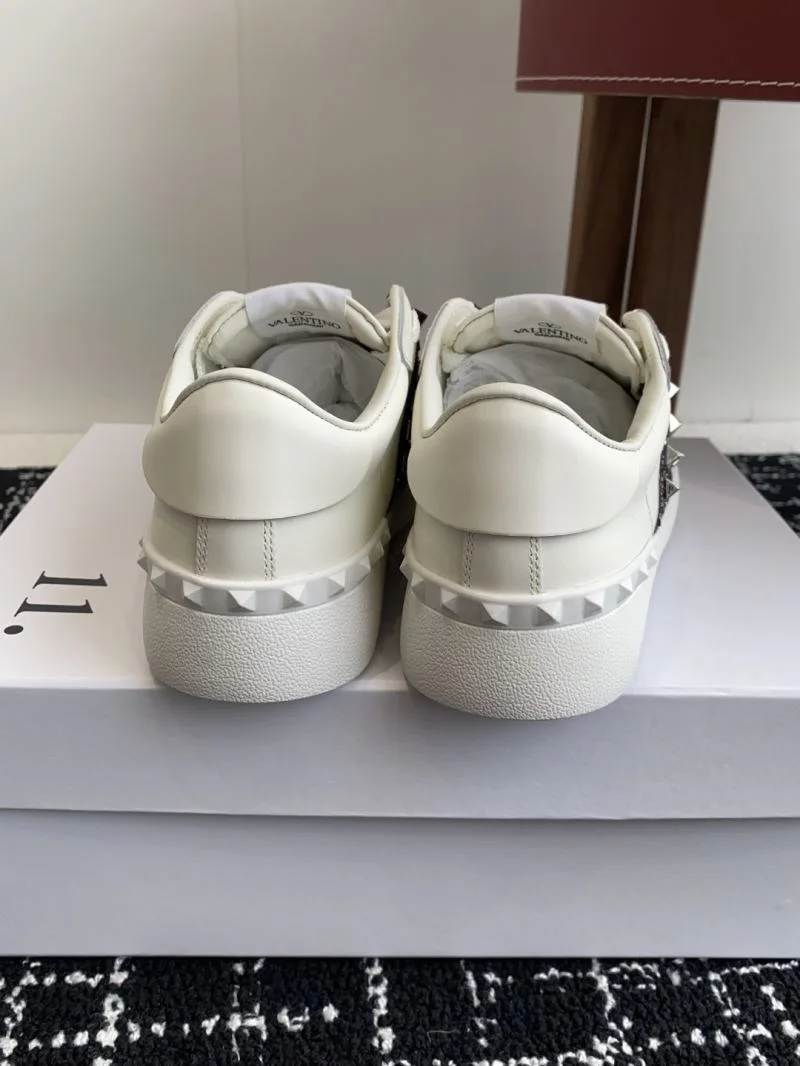 UrbanStyle Valentino Rockstud Untitled Shoes 36135