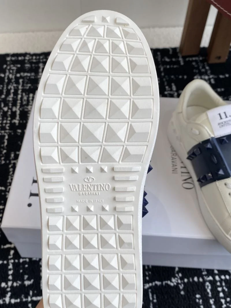 Functional Valentino Rockstud Untitled Shoes 36128