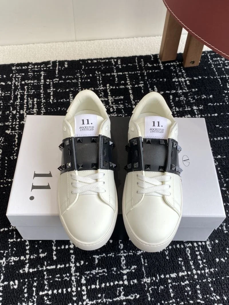 Valentino Rockstud Untitled Shoes OnTrend 36124