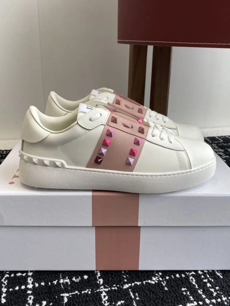 Valentino Rockstud Untitled Shoes SmoothTexture 36121