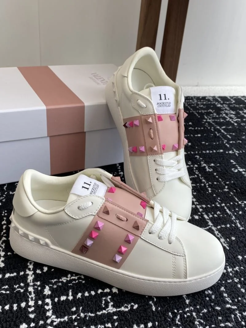 Valentino Rockstud Untitled Shoes SmoothTexture 36121