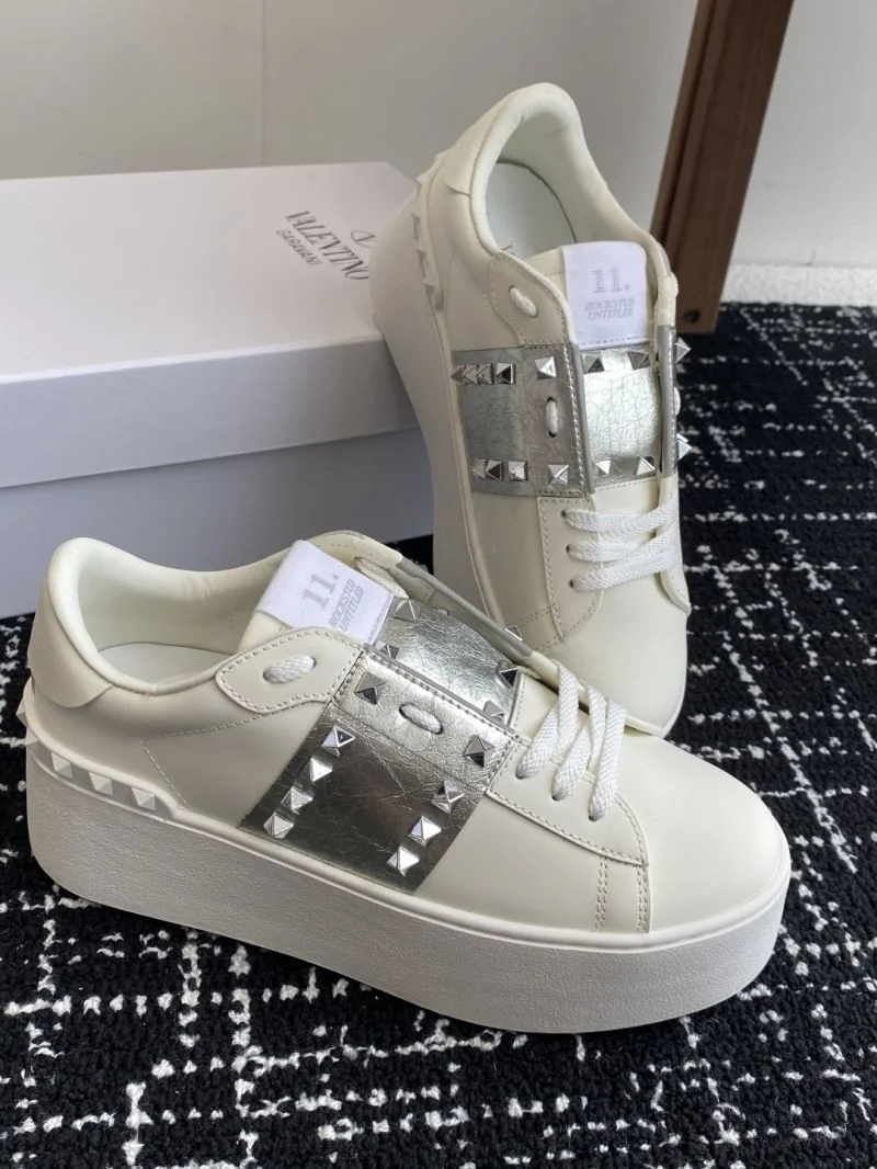 Fashionable Valentino Rockstud Untitled Shoes 36114