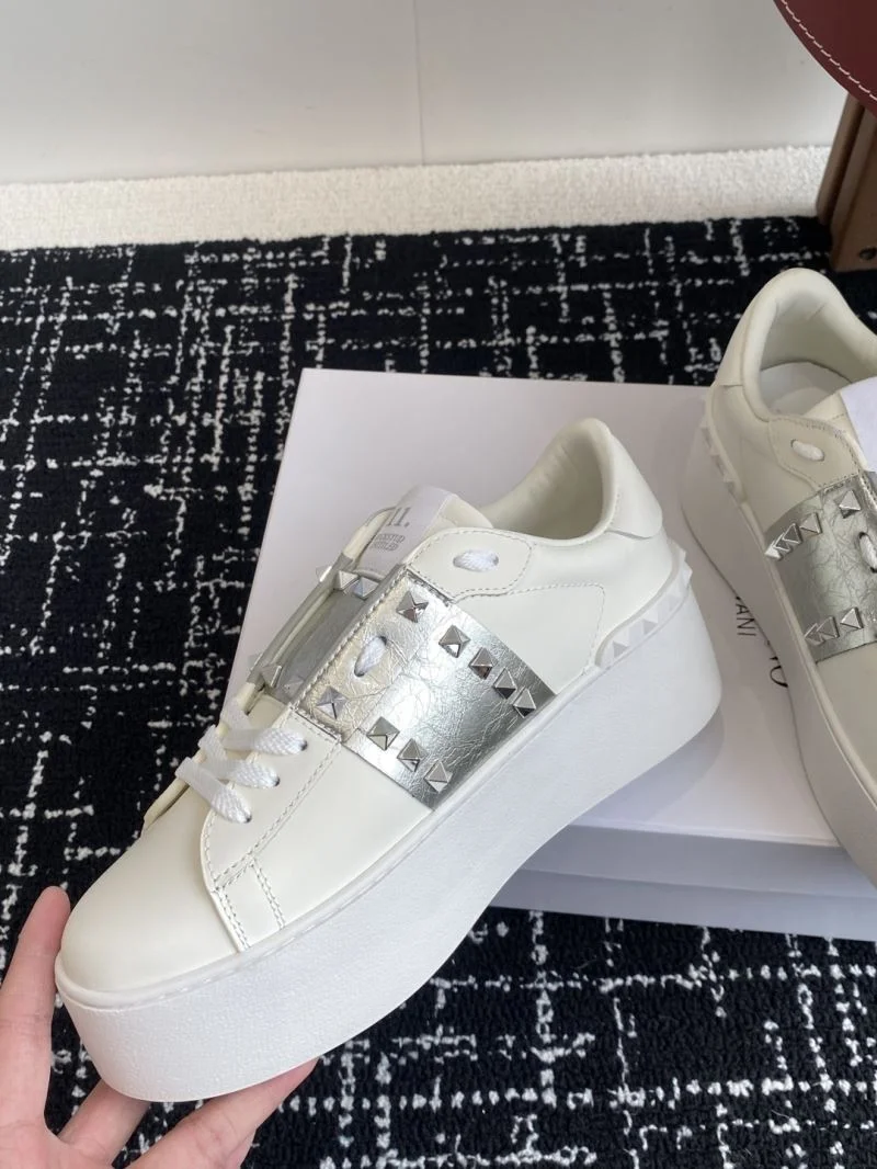 Fashionable Valentino Rockstud Untitled Shoes 36114