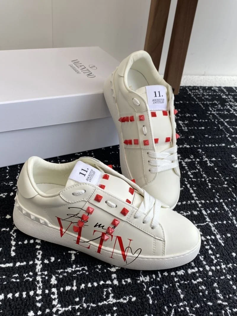 Valentino Rockstud Untitled Shoes Breathable 36109