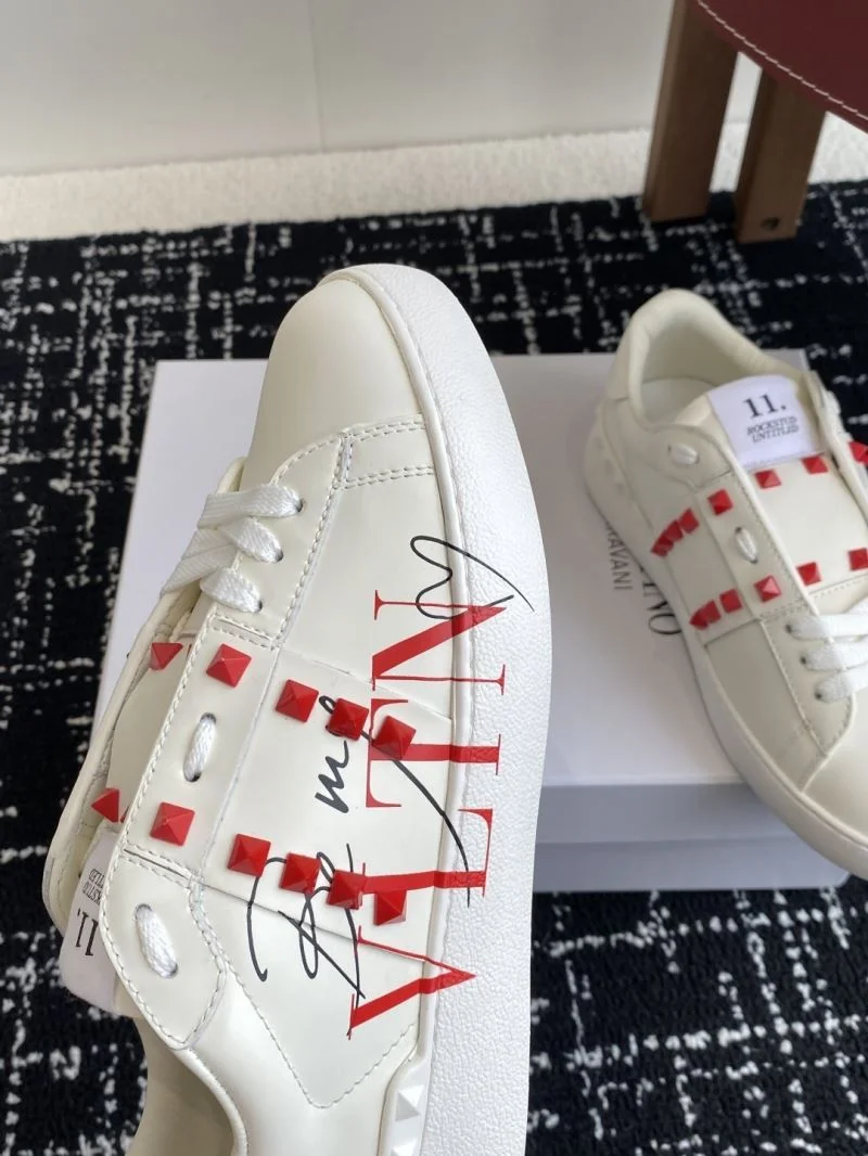 Valentino Rockstud Untitled Shoes Breathable 36109