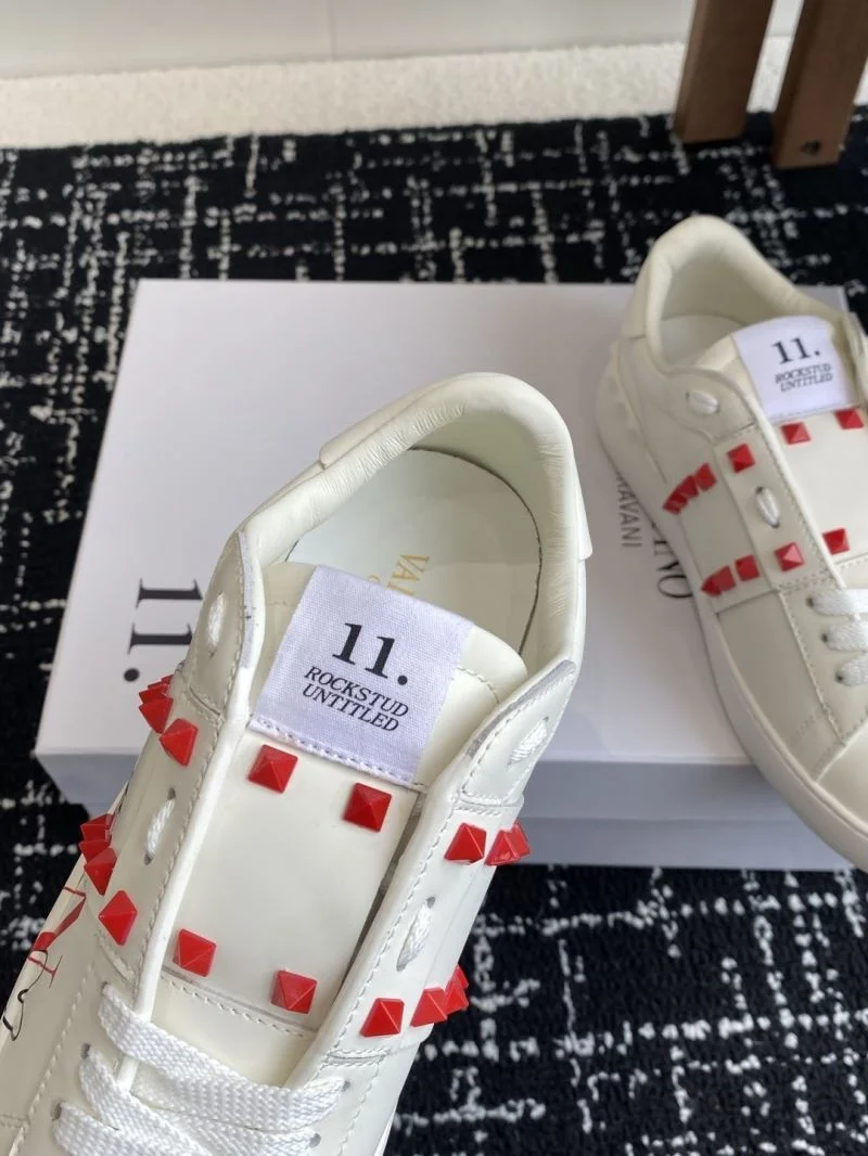 Valentino Rockstud Untitled Shoes Breathable 36109