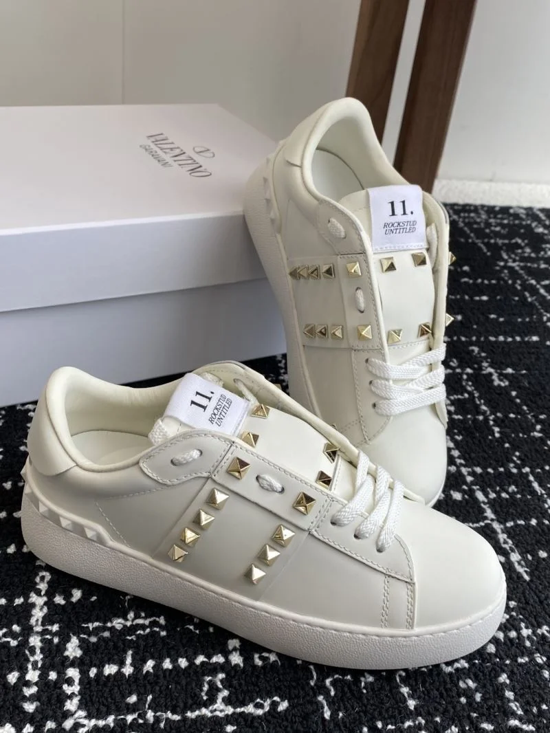 HighPerformance Valentino Rockstud Untitled Shoes 36110
