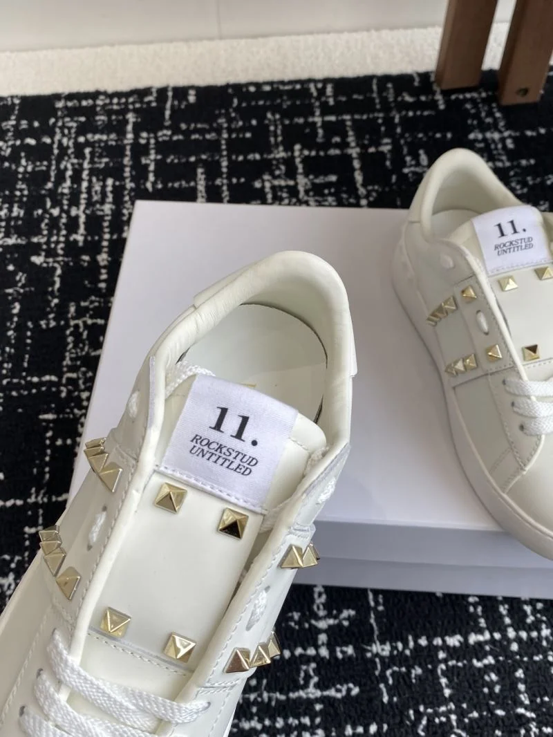 HighPerformance Valentino Rockstud Untitled Shoes 36110