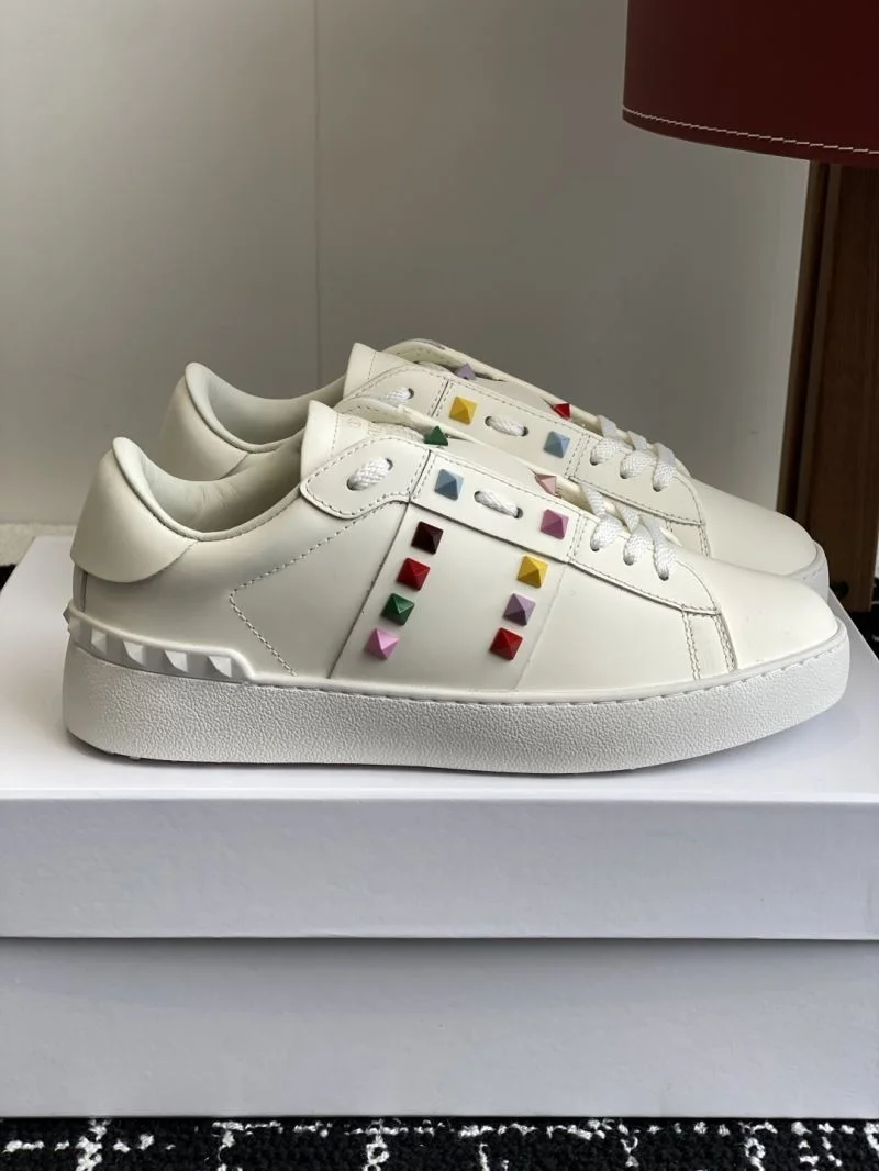 Valentino Rockstud Untitled Shoes Stylish 36122