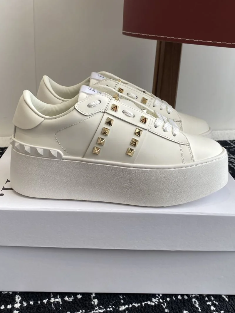 Valentino Rockstud Untitled Shoes StreetReady 36098