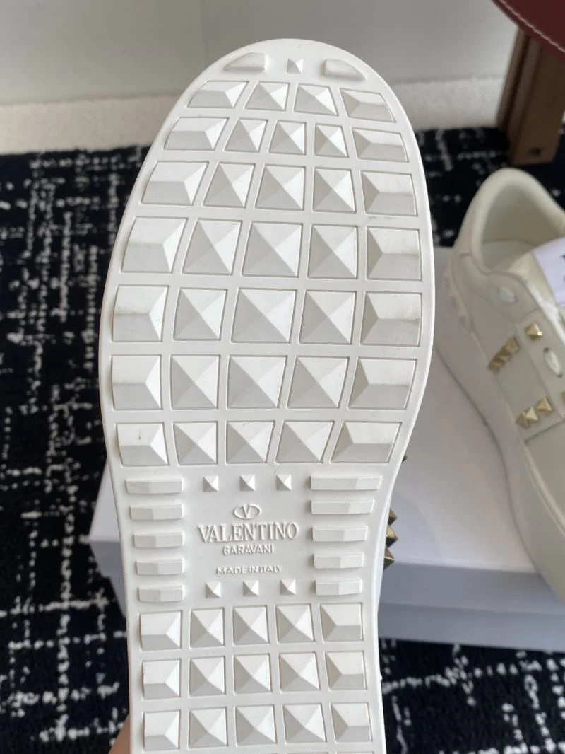 Valentino Rockstud Untitled Shoes StreetReady 36098