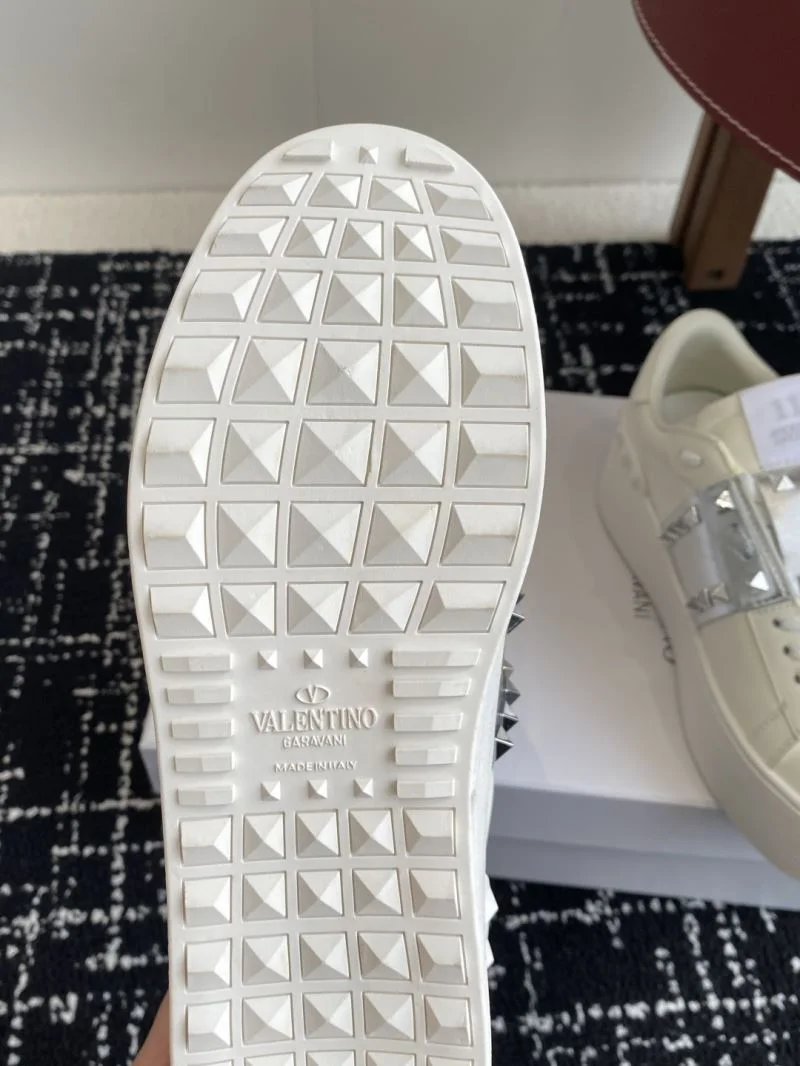 Thermal Valentino Rockstud Untitled Shoes 36102