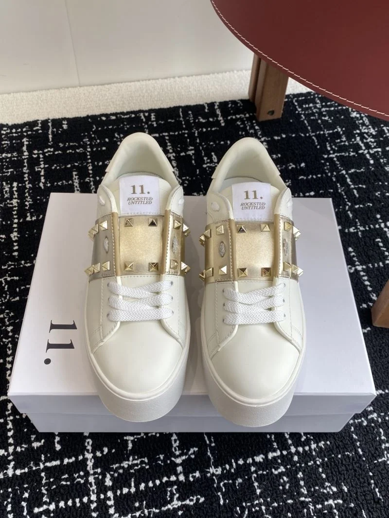 Durable Valentino Rockstud Untitled Shoes 36096
