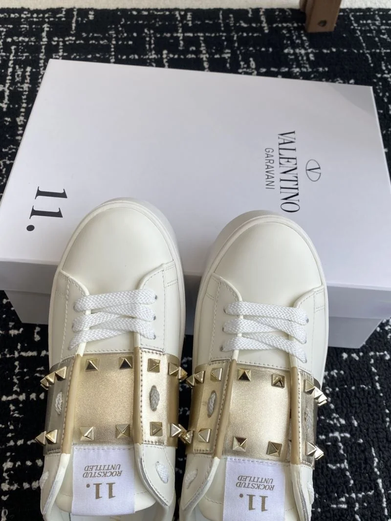 Durable Valentino Rockstud Untitled Shoes 36096